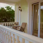 Alexov Complex Aleksion Palace Hotel Ogneanovo