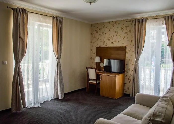 Hotel Aleksion Palace